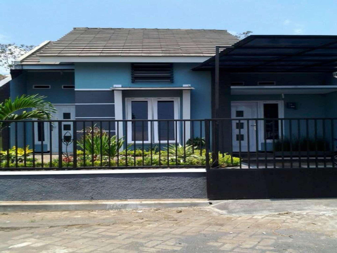 Villa Danesh, Batu Indonesia, Malang