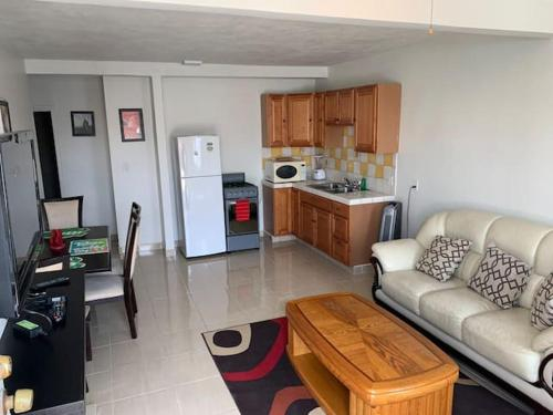 Aparment Rosarito Beach Donwtown, Tijuana