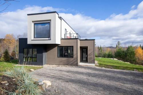 The Rocher Mountain Home, Les Laurentides