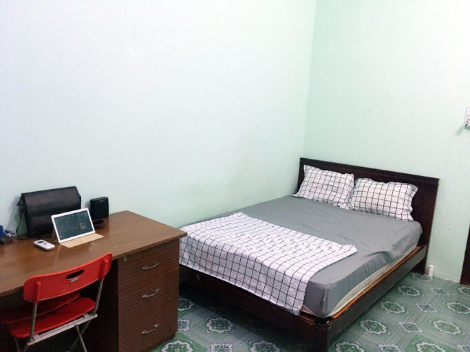 Share bedroom with a tour guide host, Mỹ Tho