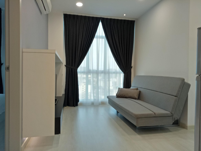Bedroom 2, Straits Garden Luxury Suite, Penang Island