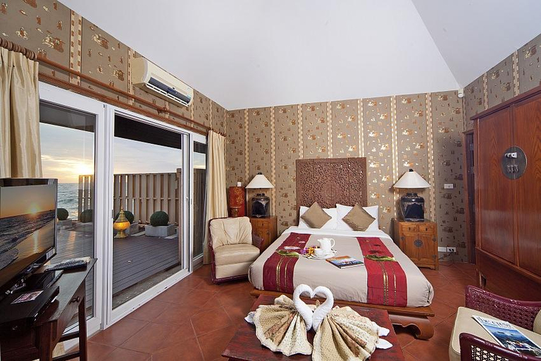 Others 4, Villa Haven -6Bed Beachfront at Na Jomtien Pattaya, Sattahip