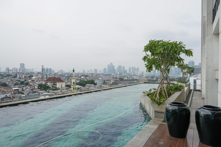 Minimalist Style Studio Nine Residence By Travelio, South Jakarta