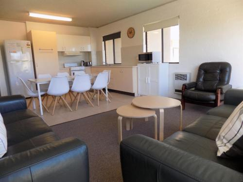 3, Kirwan 47, Snowy River