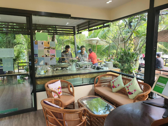 Public Area, Bansuannaifun Talad Nam Ampawa, Muang Samut Songkhram