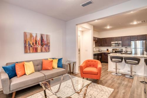 Stay Gia Modern 2 Bedroom Apartment With Patio At The Landing, Saint Johns