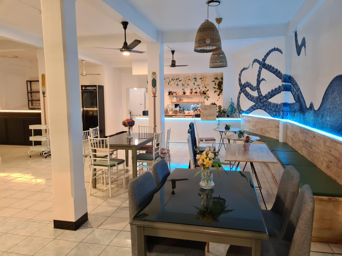 5, Squidy home, Koh Si Chang