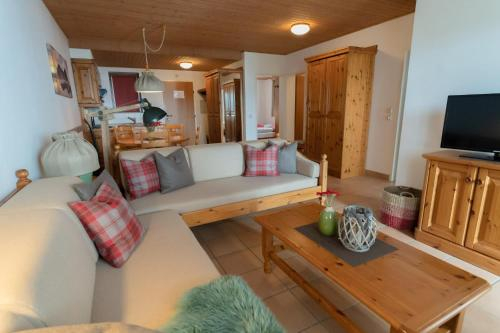 Apartment Panorama Gerlitze mit privater Sauna und Whirlpool by Seebnb, Villach Land