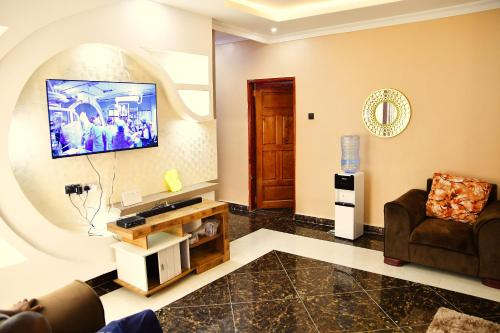 greenstar suite ndengelwa, Kanduyi