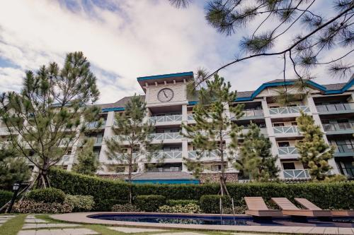 Pine Suites Tagaytay 2 BR w/ Netflix and parking, WIFI, balcony, and great view, Tagaytay City