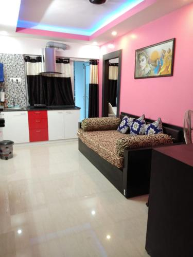 Eva's Castle, Puri