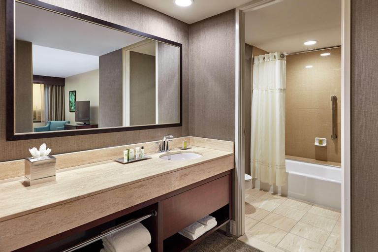Bathroom 11