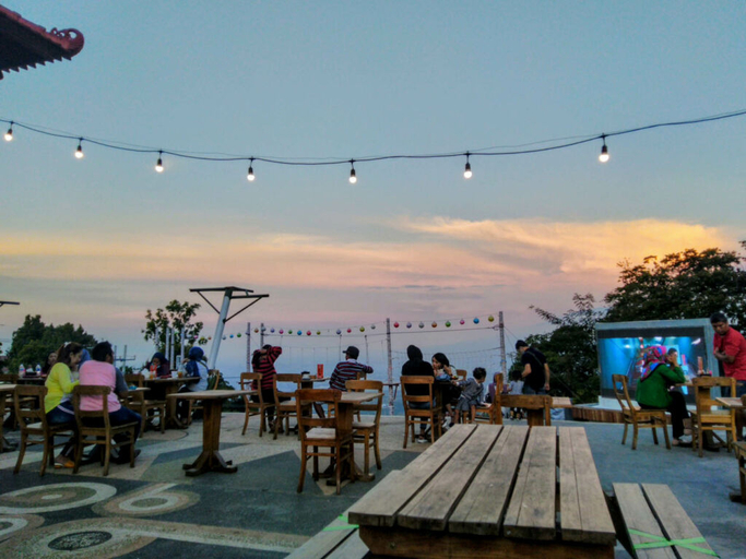 Food & Drinks 4, Resort Ngopibareng Pintulangit, Pasuruan