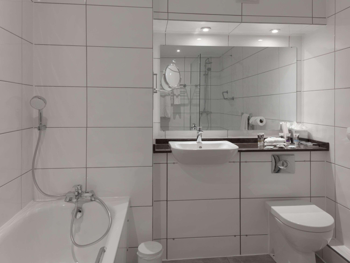 Bathroom 4, Mercure Shrewsbury Albrighton, Shropshire