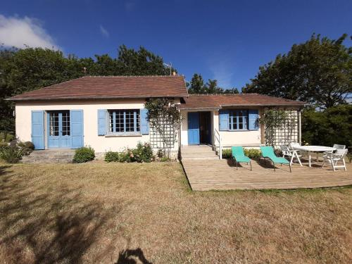 Charming Cottage in Normandy for Family close to Seabeach, Calvados