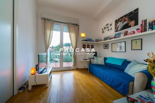 PRETTY HOME WITH TERRACE AND PARKING, La Spezia