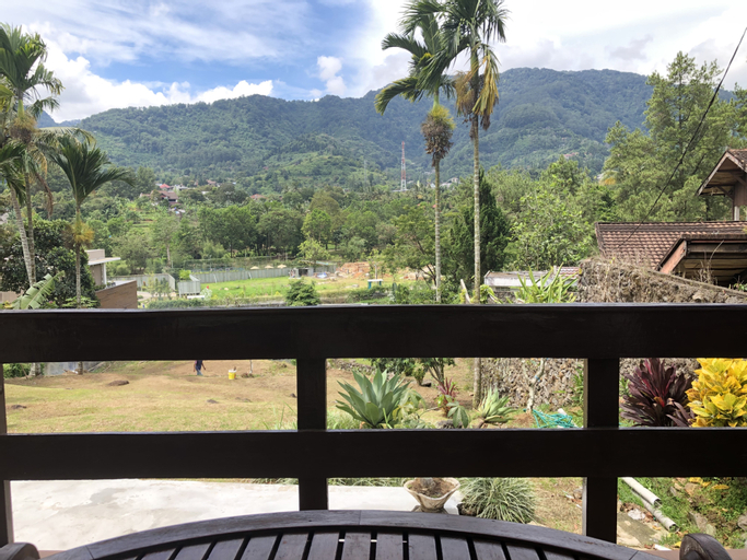 Bens Homestay Cisarua RedPartner, Bogor