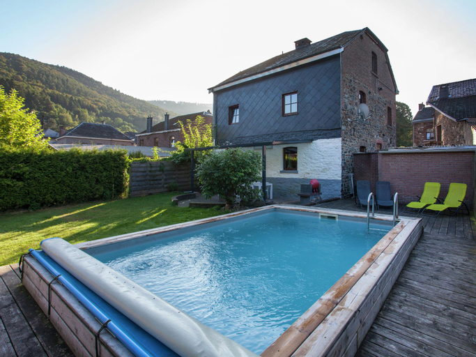 Beautiful Cottage in Coo with Private Pool, Liège