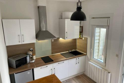 Petite maison hypercentre gare tram 1 chambre, Sarthe