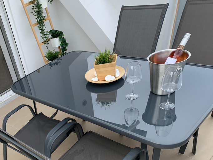 Others 5, MV Penthouse in Athens, Attica