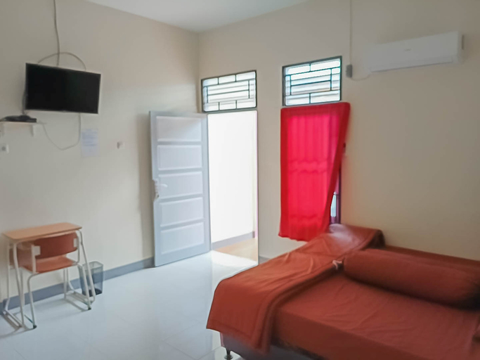 Bedroom 3, Verisha Inn Singkawang RedPartner, Singkawang