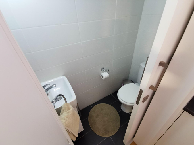 Others 5, Daze Off Central Apartment, Larnaca