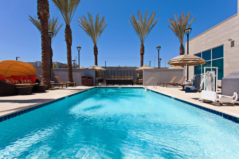 Sport & Beauty 3, Hyatt Place LAX El Segundo, Los Angeles
