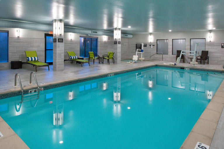 Sport & Beauty 5, Hampton Inn Laporte, LaPorte
