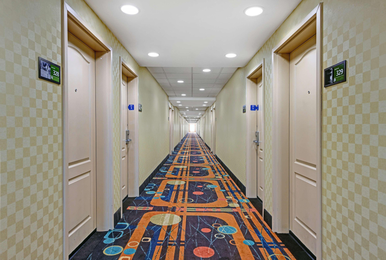 Public Area 2, Hampton Inn Deming, Luna