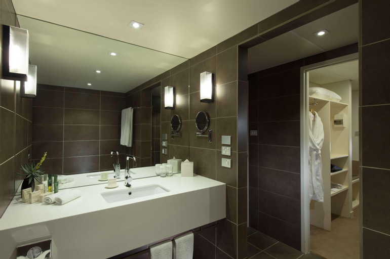 Bathroom 8