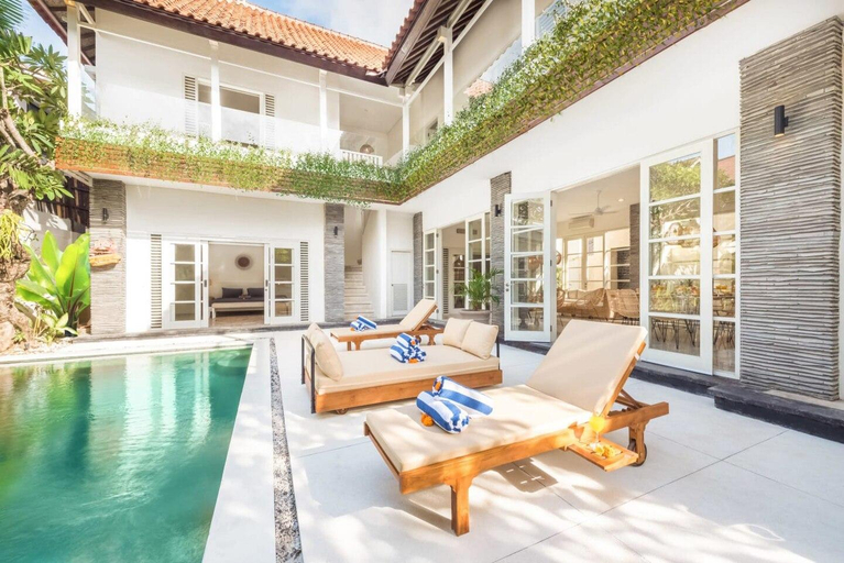 Sport & Beauty 2, Villa Milano (6 BDR), prime Location, Pool, Garden, Badung