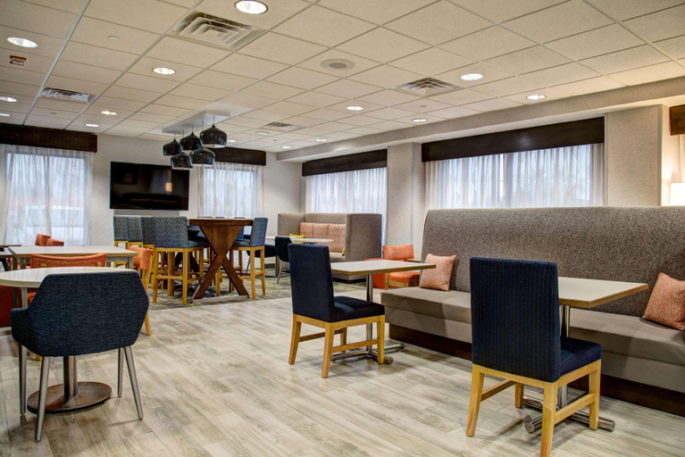 Public Area 2, Hampton Inn Rochester-South, Olmsted