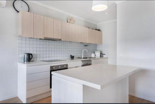 Others 1, Shared Communal Area - Private Room, Corio - Inner