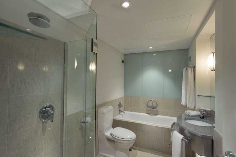 Bathroom 17