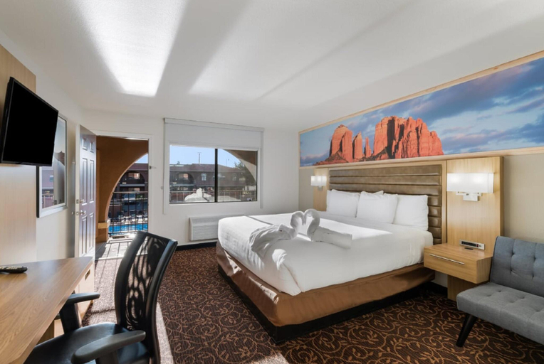 Bedroom 3, GreenTree Inn Sedona, Yavapai