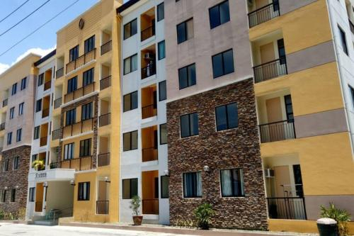 Stay at East Residences Ortigas Condominium, Pasig City