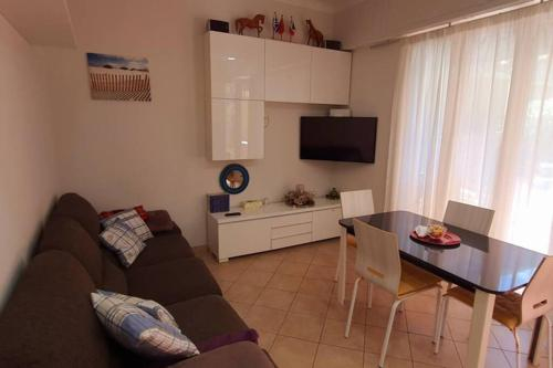2 bedrooms,Big Balcony,2 Air Conditioning,Near Sea, Genova