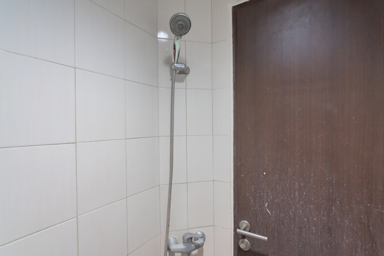 Bathroom 10