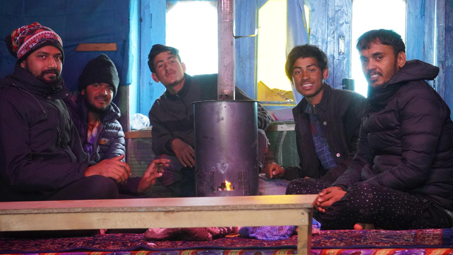 Food & Drinks, Karma Guest House, Kullu