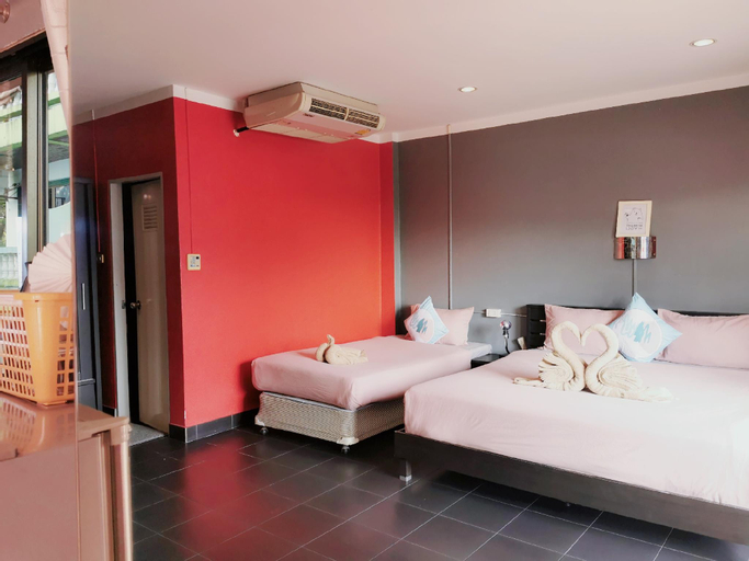 Bedroom 3, Belle Cose Guesthouse / 3 person Room/ King+Single, Phuket Island