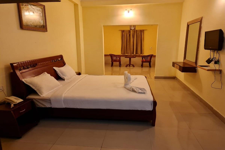 Bedroom 4, Hotel Hill Breeze, Vellore