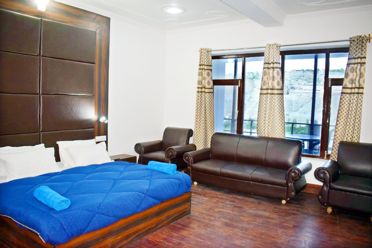 Galaxy hotel kargil, Kargil