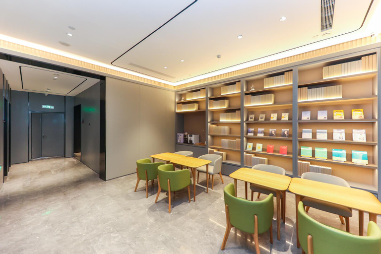 Dining Room 13
