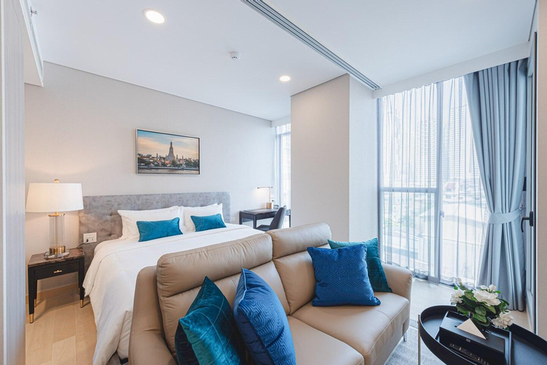 Siamese Exclusive Queen 35 SQM near MRT, Khlong Toey
