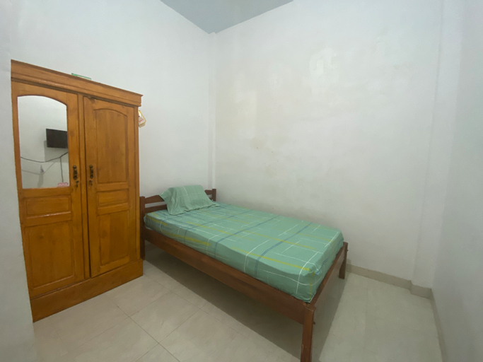 OYO 90111 Almeerah Homestay Syariah, Makassar
