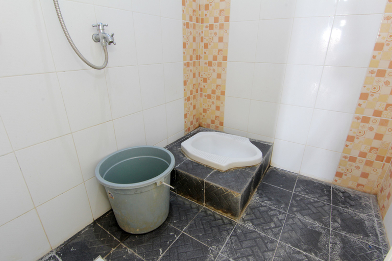 Bathroom 5, Griya Ardafa, Sleman
