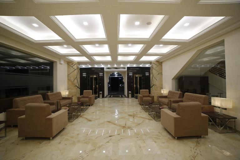 Public Area, Voyage Annapurna De Royal, Guntur