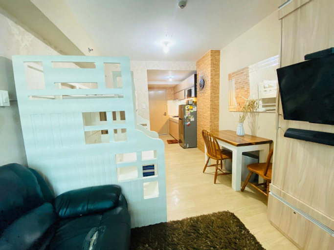 Dining Room 4, Cozy Suite by Paris ( SELF CHECK IN), Quezon City