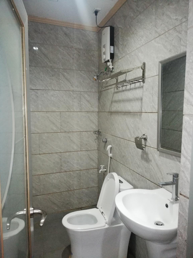 Bathroom, Meaco Royal Hotel-Legazpi, Legazpi City