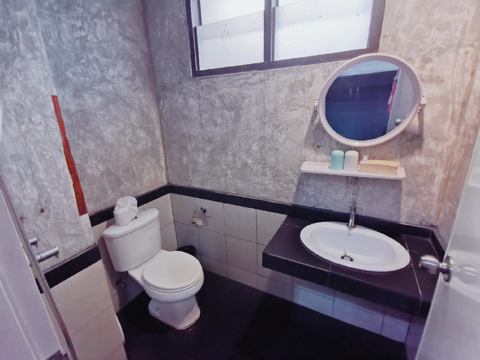 Bedroom 3, Belle Cose Guesthouse / King Bed Room/ 2 person, Phuket Island